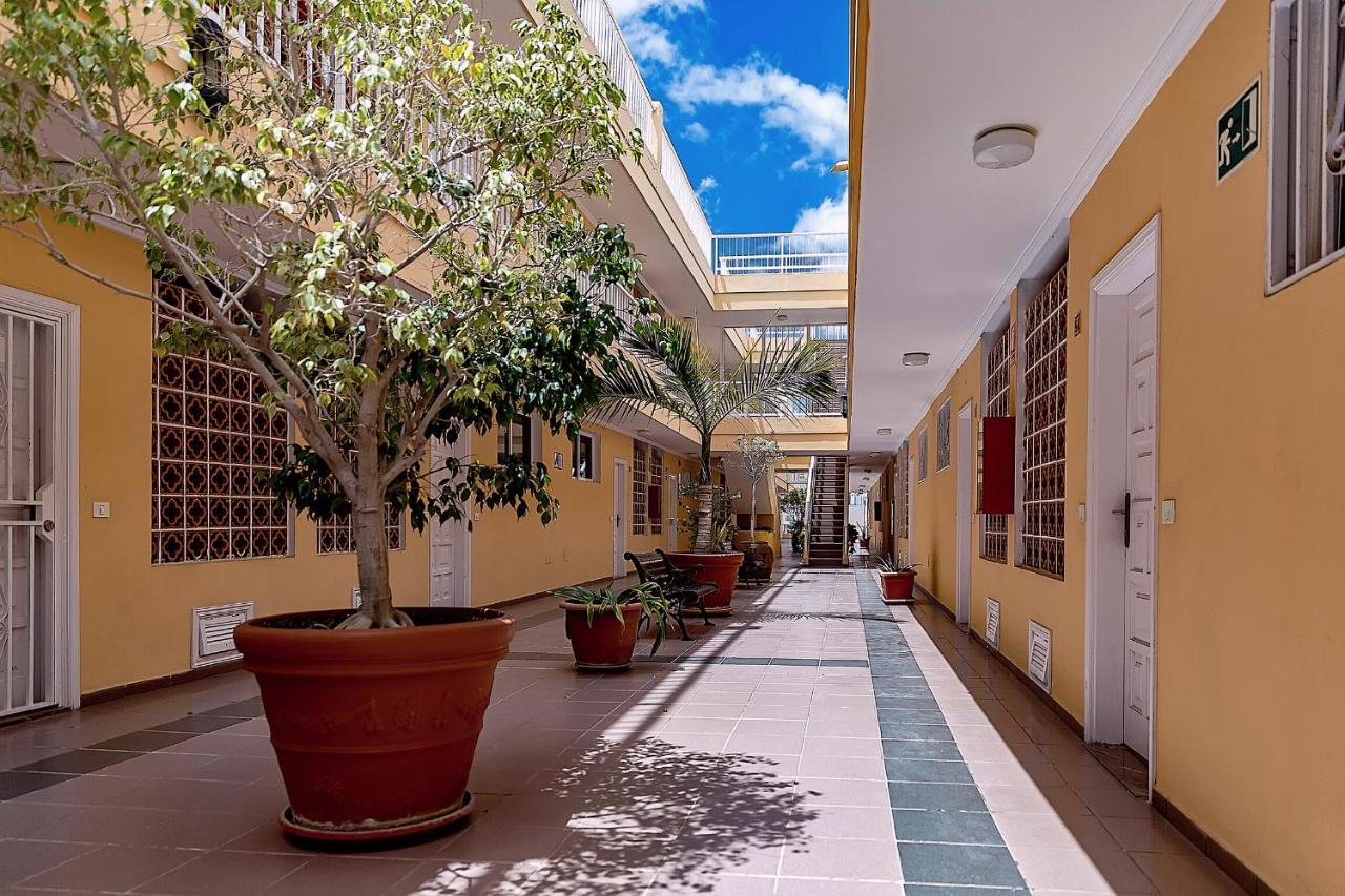 Apartamentos La Mar Puerto de Santiago  Exterior photo