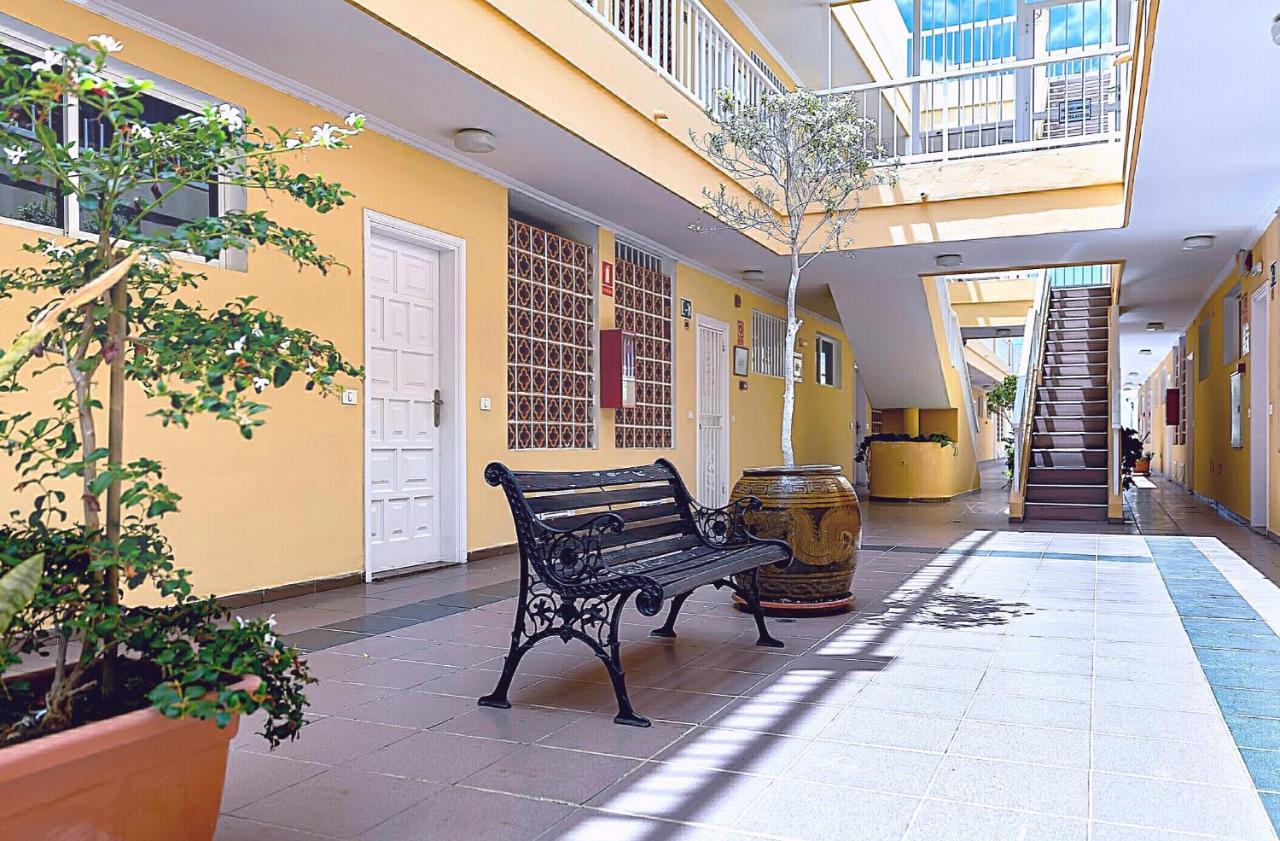 Apartamentos La Mar Puerto de Santiago  Exterior photo